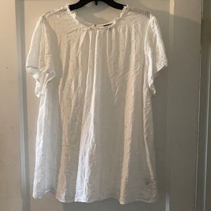 *TS* Torrid Eyelet top